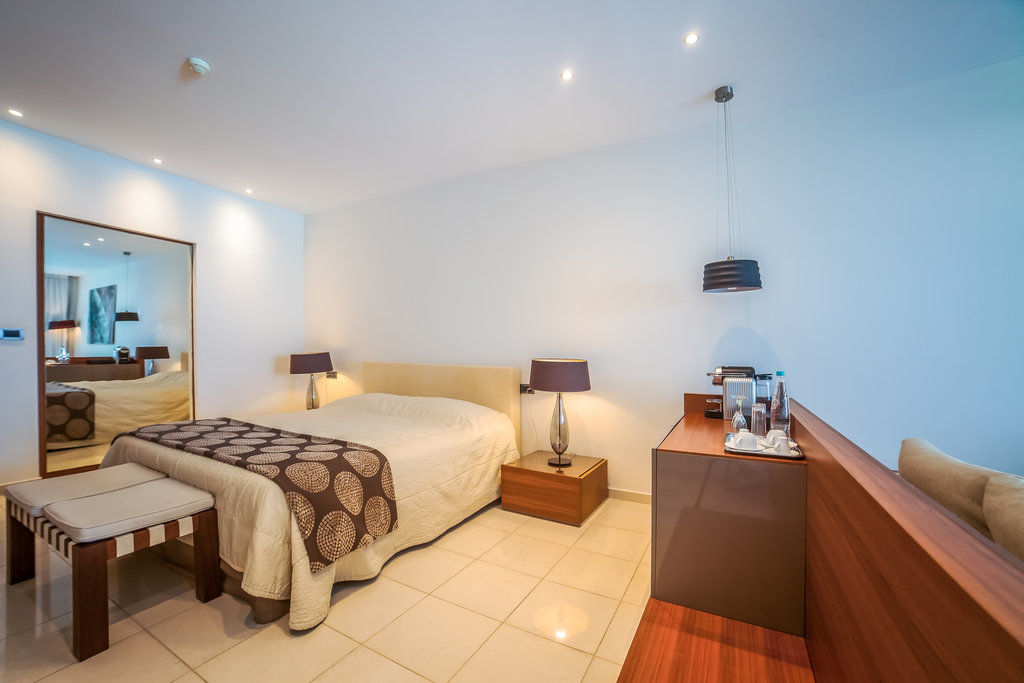 The Ixian All Suites - Adults Only Екстериор снимка